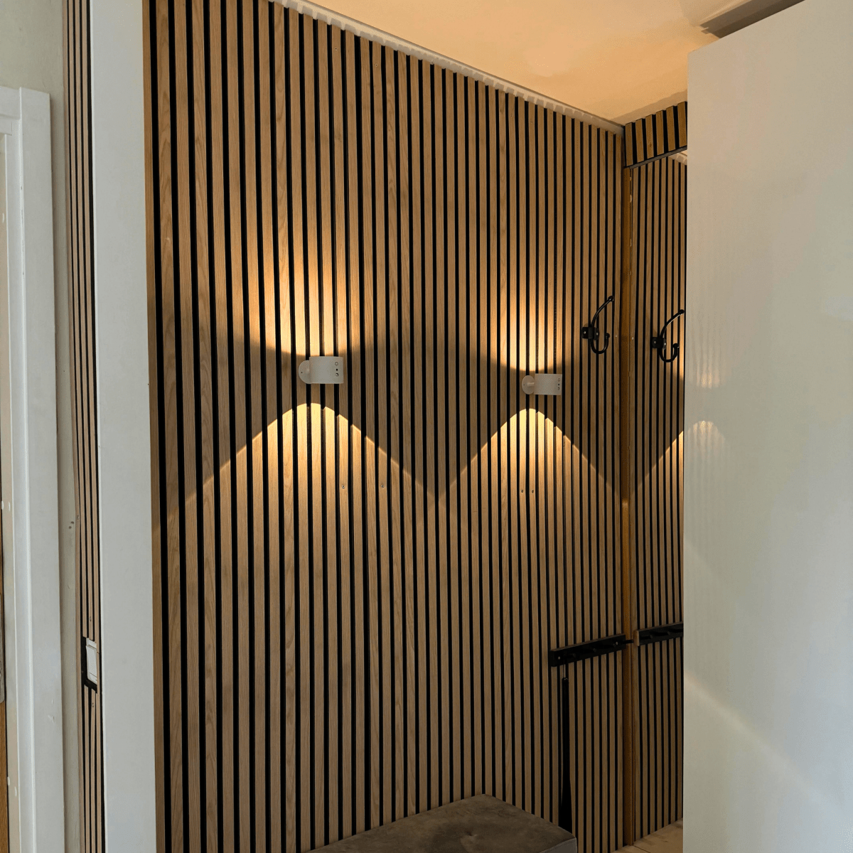 Wireless LED Wall Lamp
