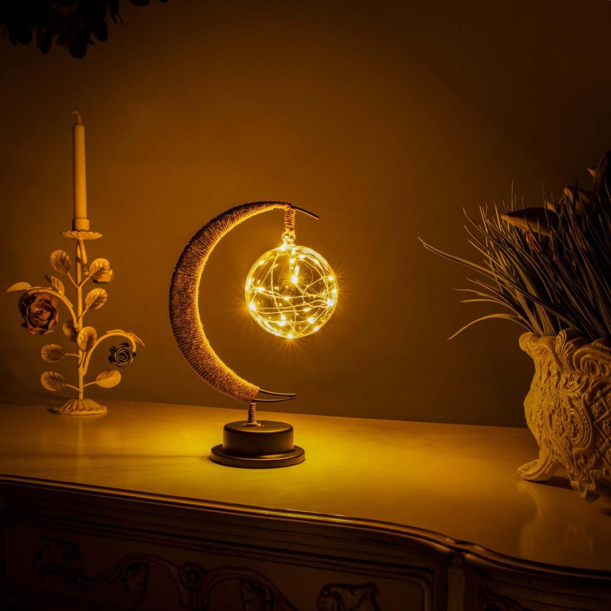 Lunar Glowy Table Lamp