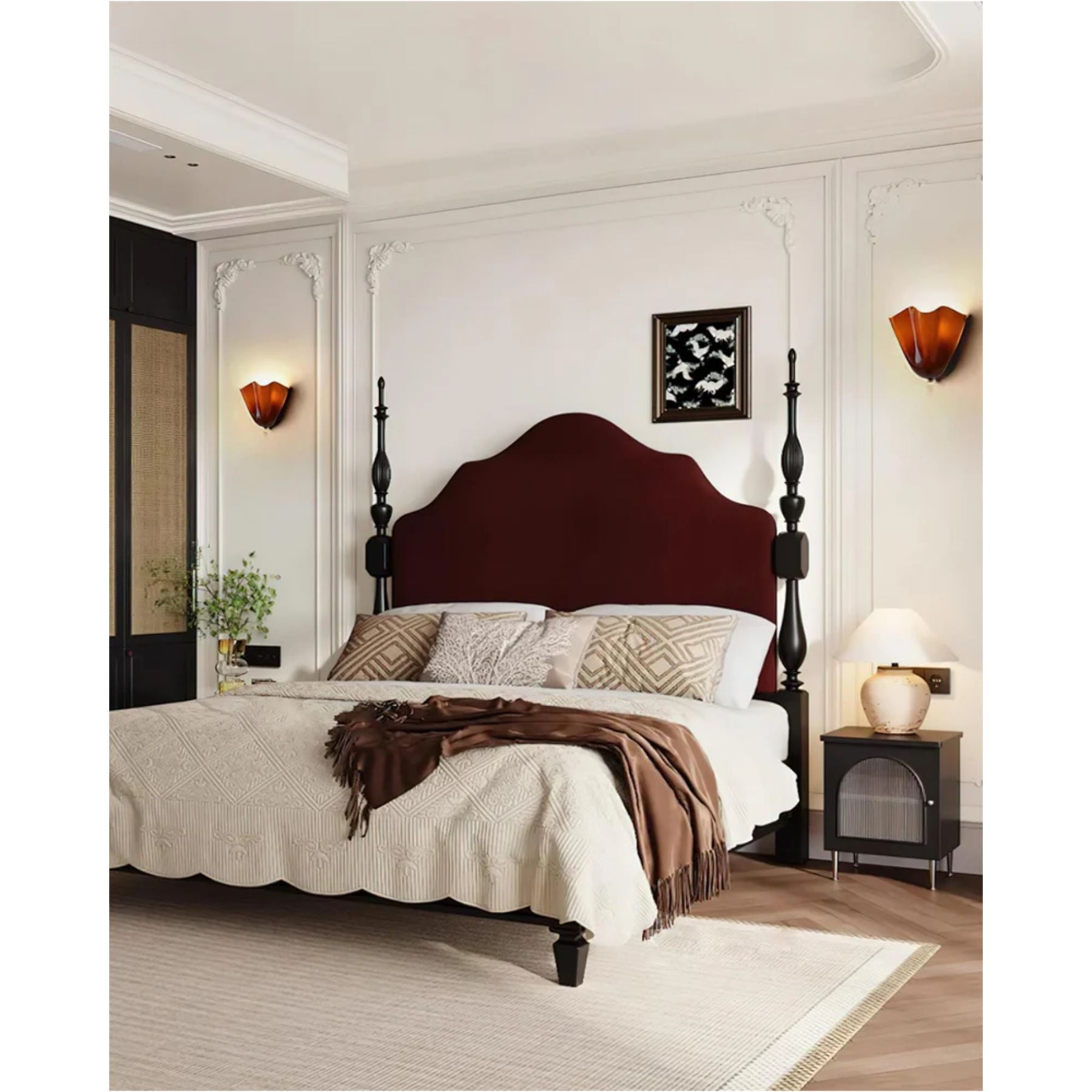 Leaf Wall Lamp - Decorative Botanical Metal Sconce