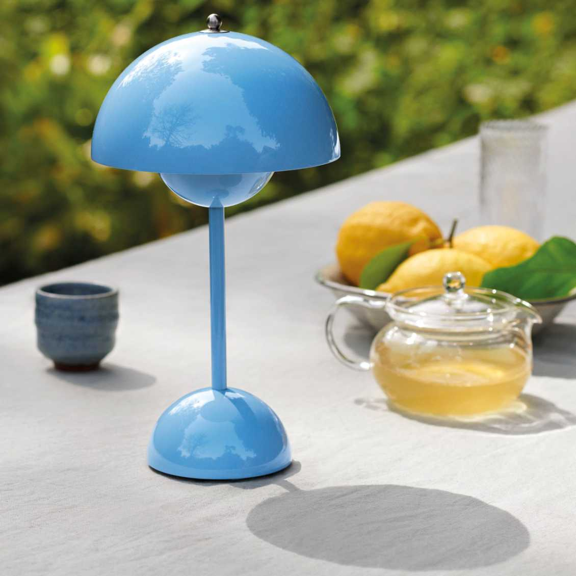 Dome Table Lamp - Minimalist Mushroom Silhouette Light