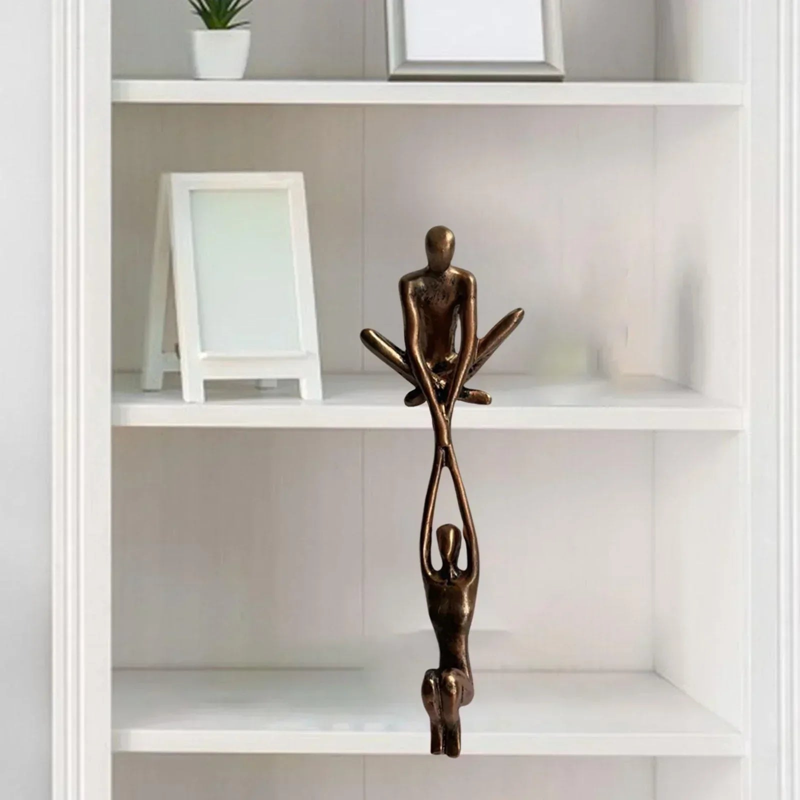Sculpture Figurine Love and Strength Decorative
