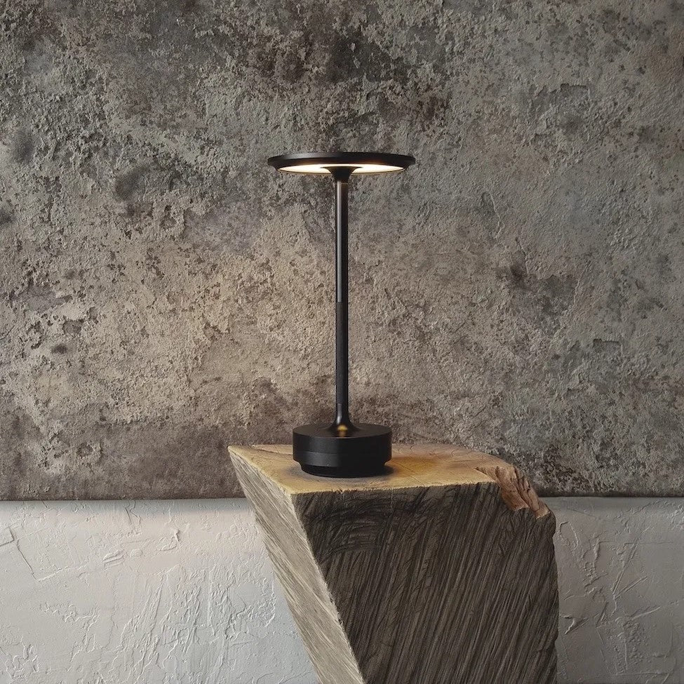 Retro Minimalist Table Lamp