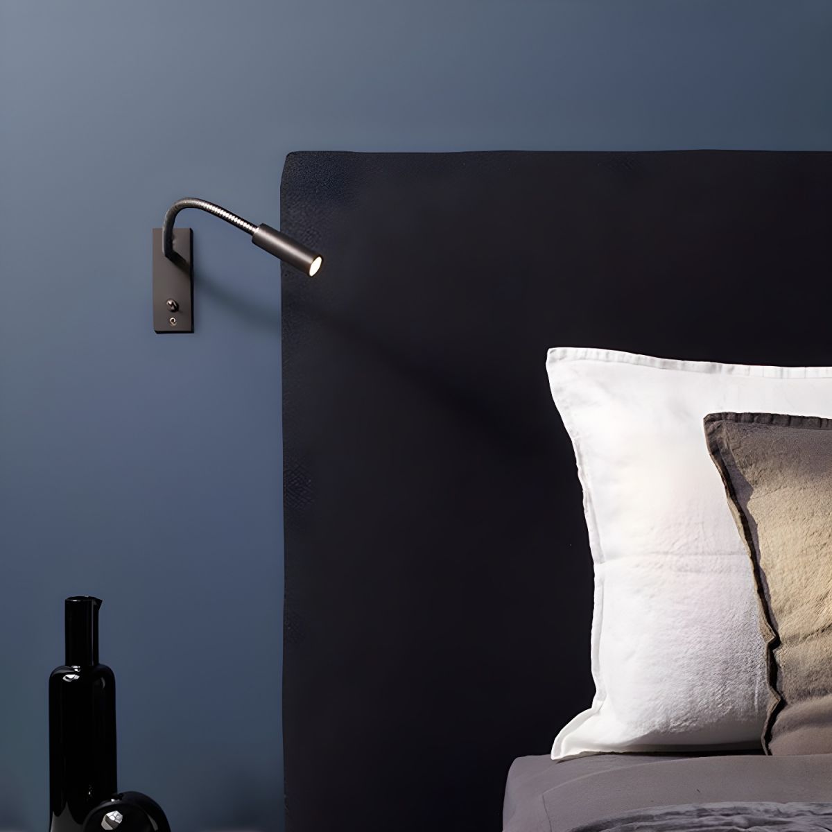 Flexible Gooseneck Wall Light