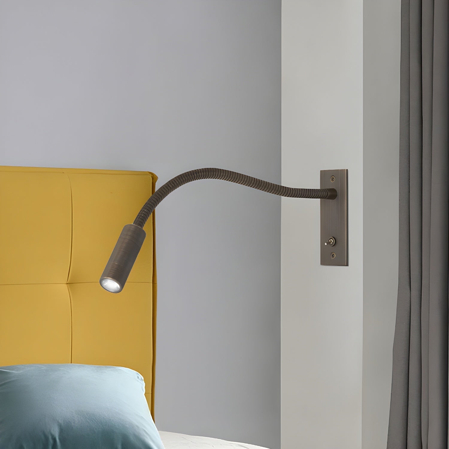 Flexible Gooseneck Wall Light
