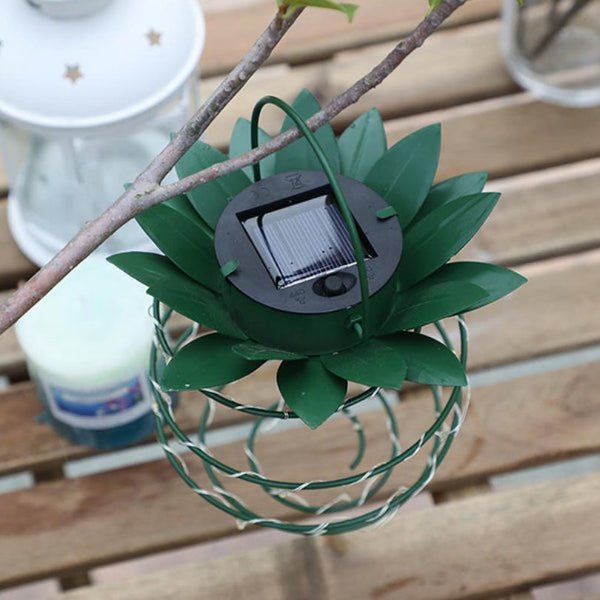 Pineapple Solar Outdoor Lamp