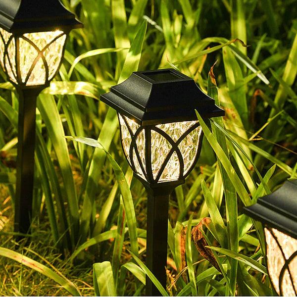Solar spike outdoor lighting with natural charm