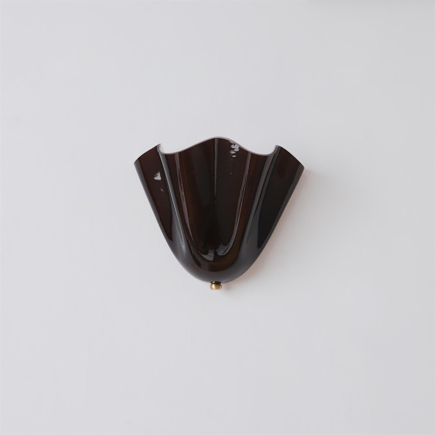 Leaf Wall Lamp - Decorative Botanical Metal Sconce