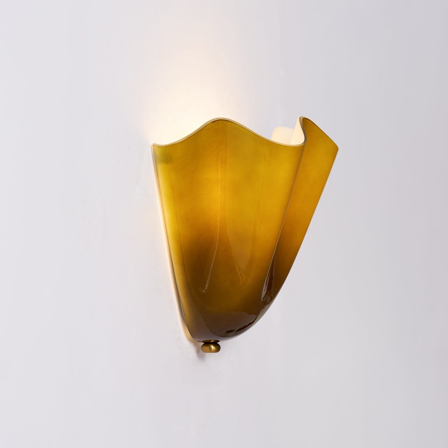 Leaf Wall Lamp - Decorative Botanical Metal Sconce