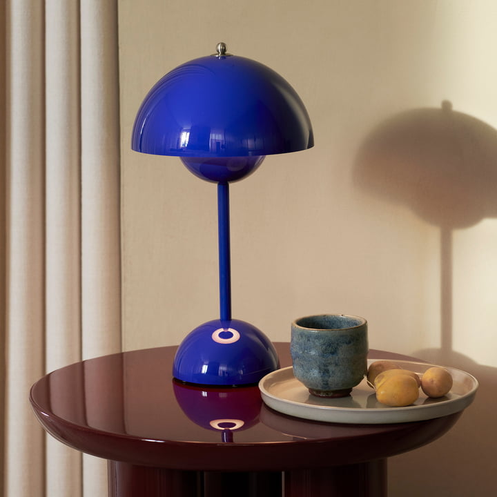 Dome Table Lamp - Minimalist Mushroom Silhouette Light