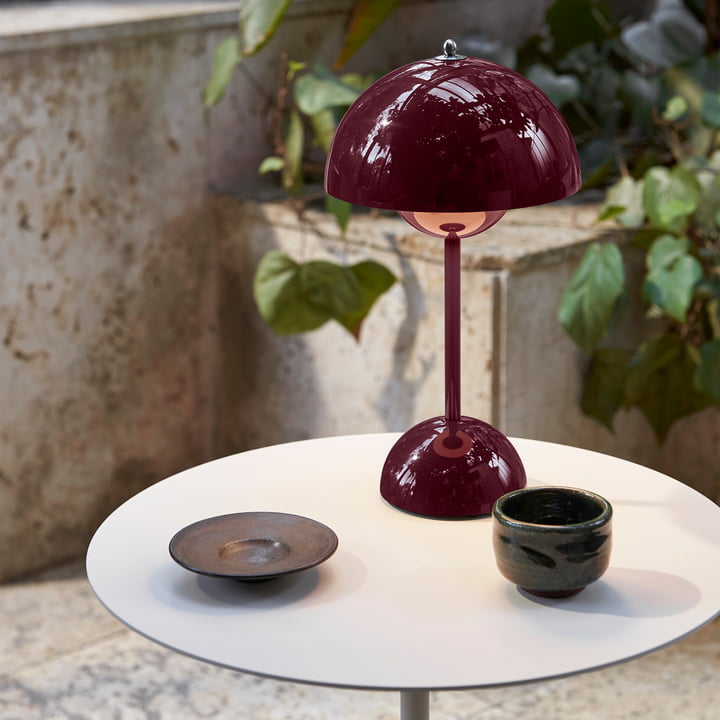 Dome Table Lamp - Minimalist Mushroom Silhouette Light