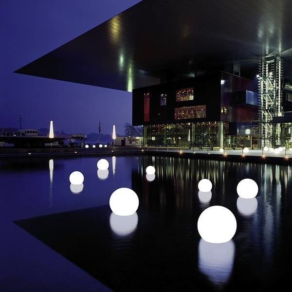Outdoor Garden Sphere Lamps