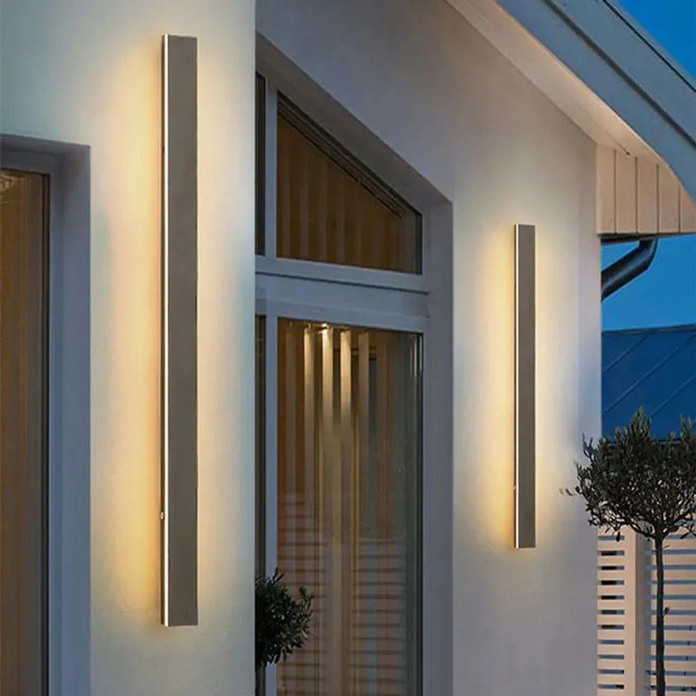 Edge modern linear outdoor wall lamp – metal and acrylic