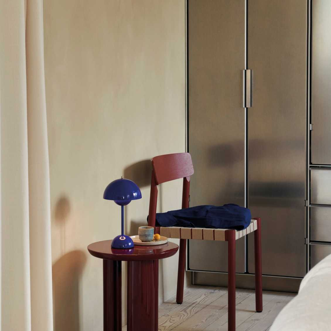 Dome Table Lamp - Minimalist Mushroom Silhouette Light