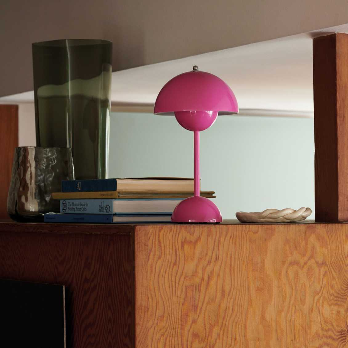Dome Table Lamp - Minimalist Mushroom Silhouette Light