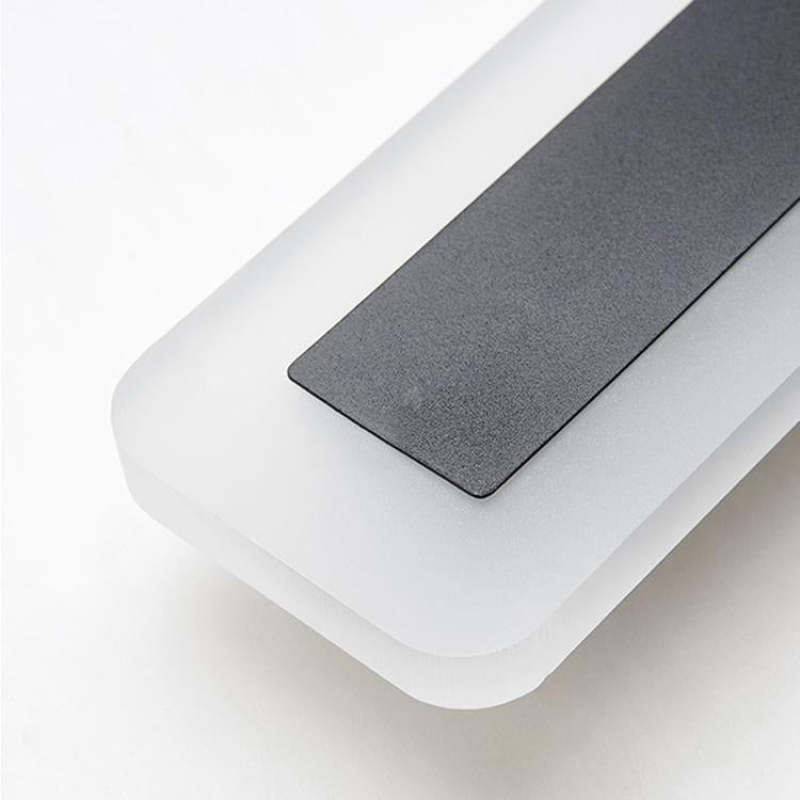Modern Linear Outdoor Wall Lamp