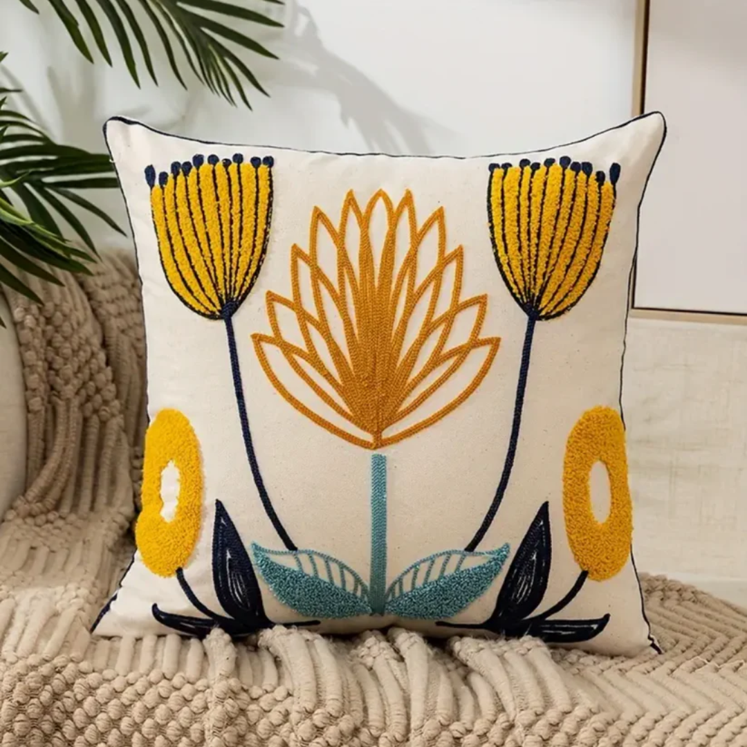Floral Print Throw Pillow – Decorative Botanical Cushion