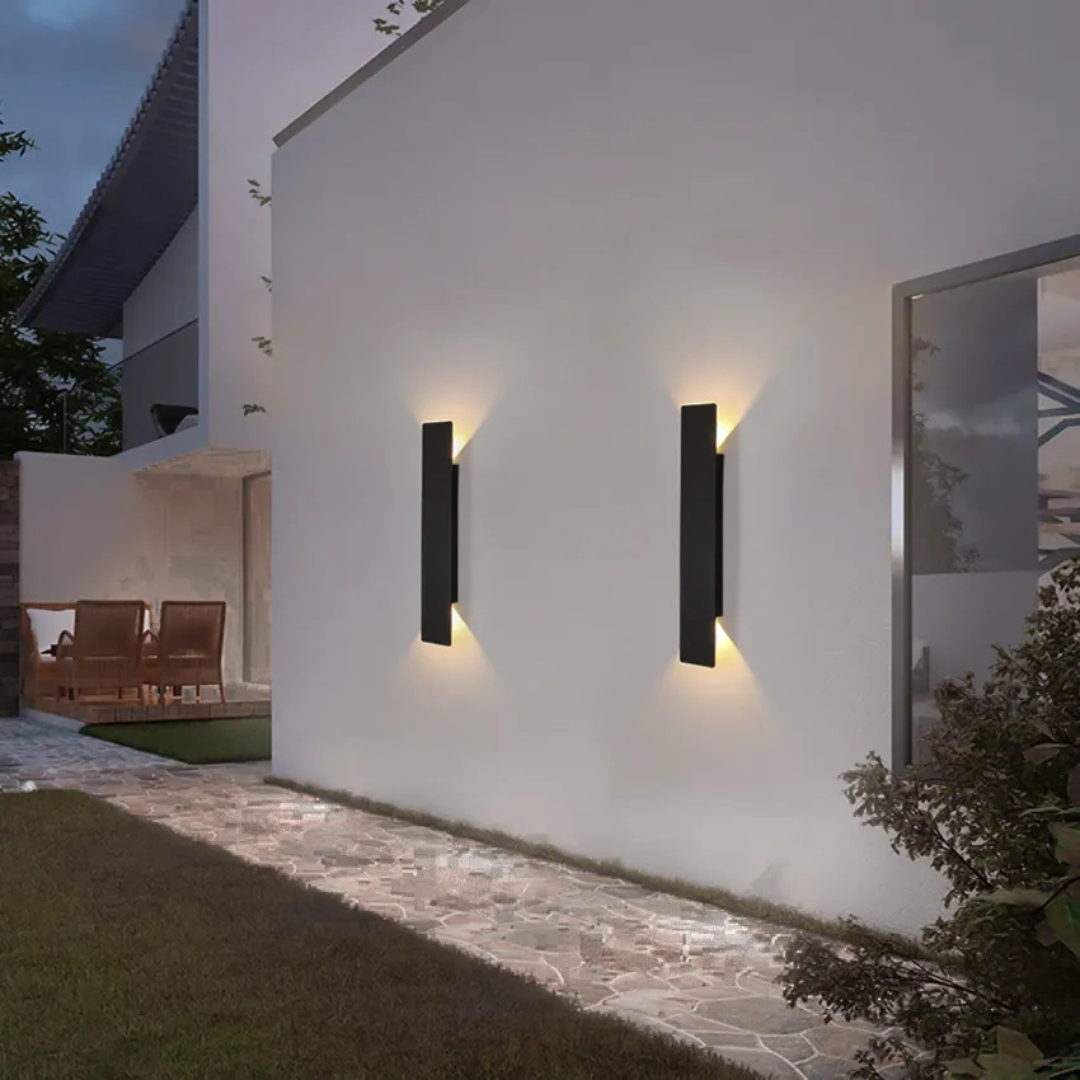 Weather-Resistant Aluminium Wall Lamp