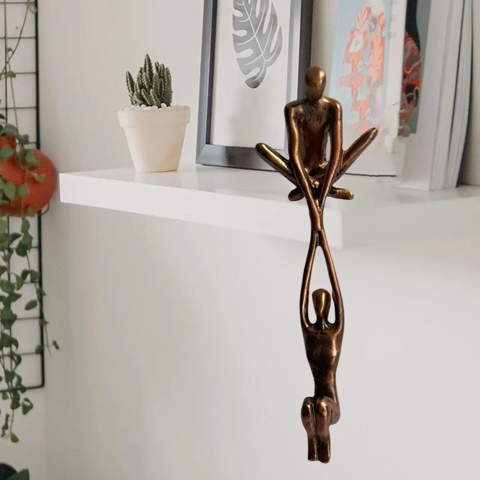 Sculpture Figurine Love and Strength Decorative