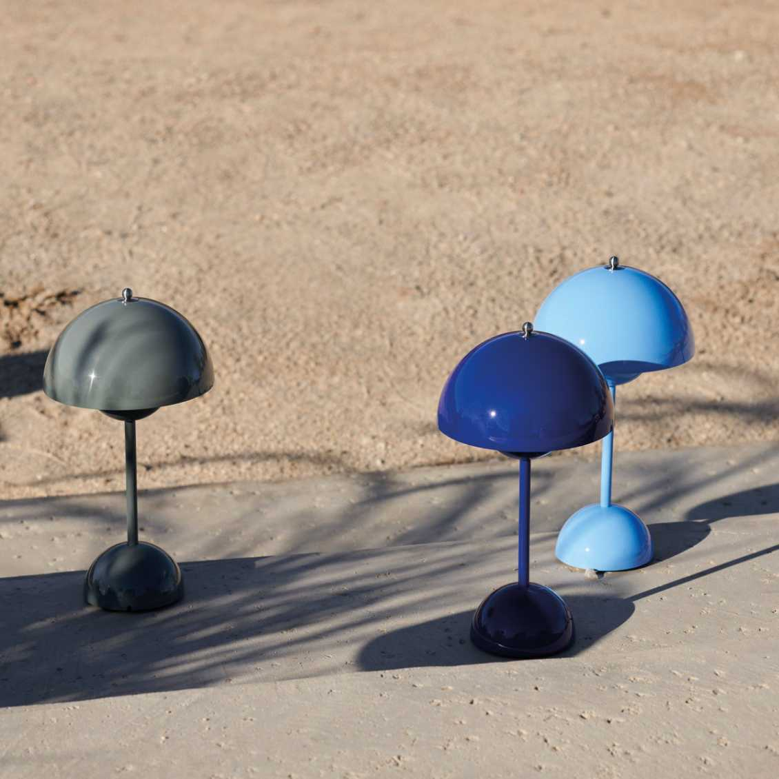Dome Table Lamp - Minimalist Mushroom Silhouette Light