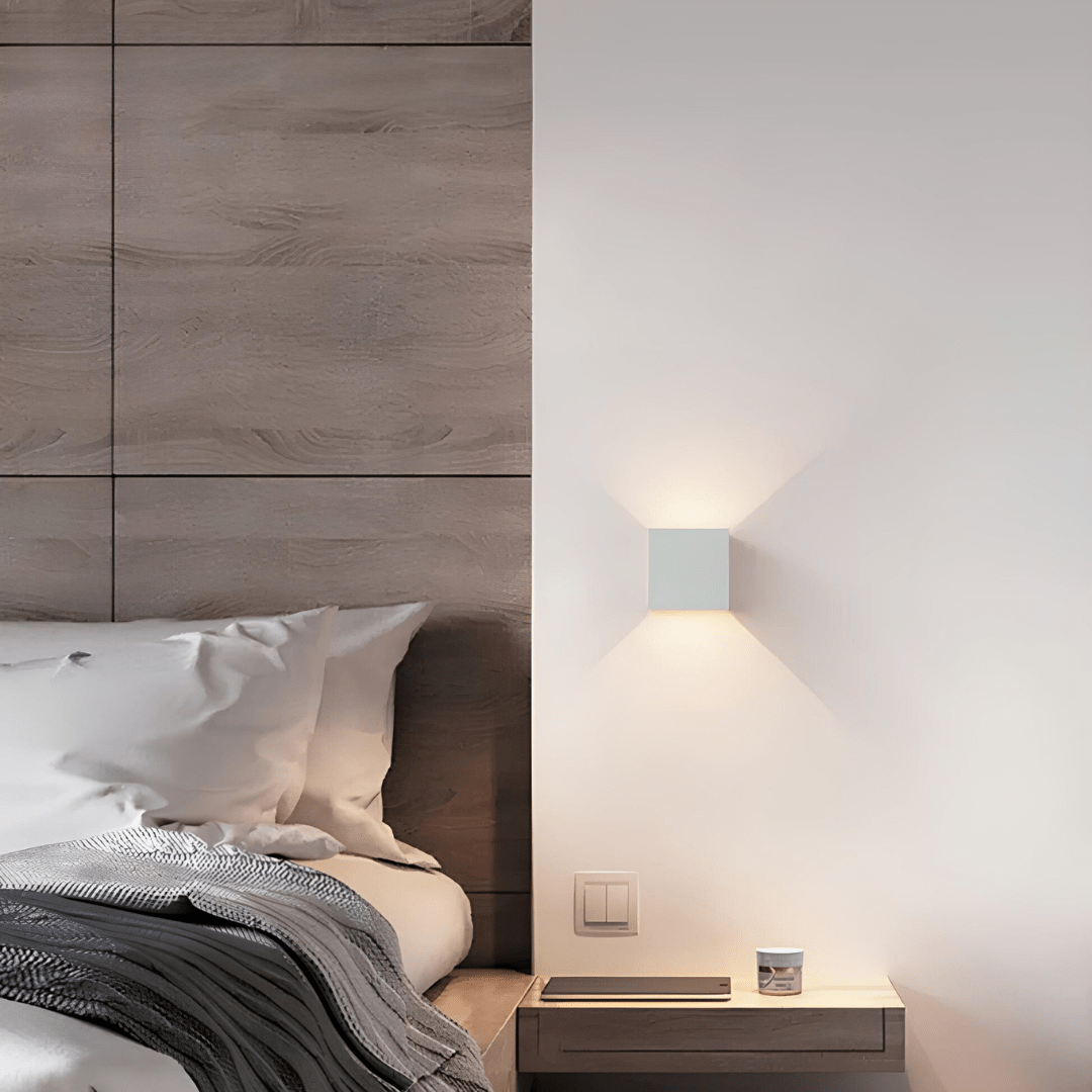 Wireless Verical Box Wall Lamp