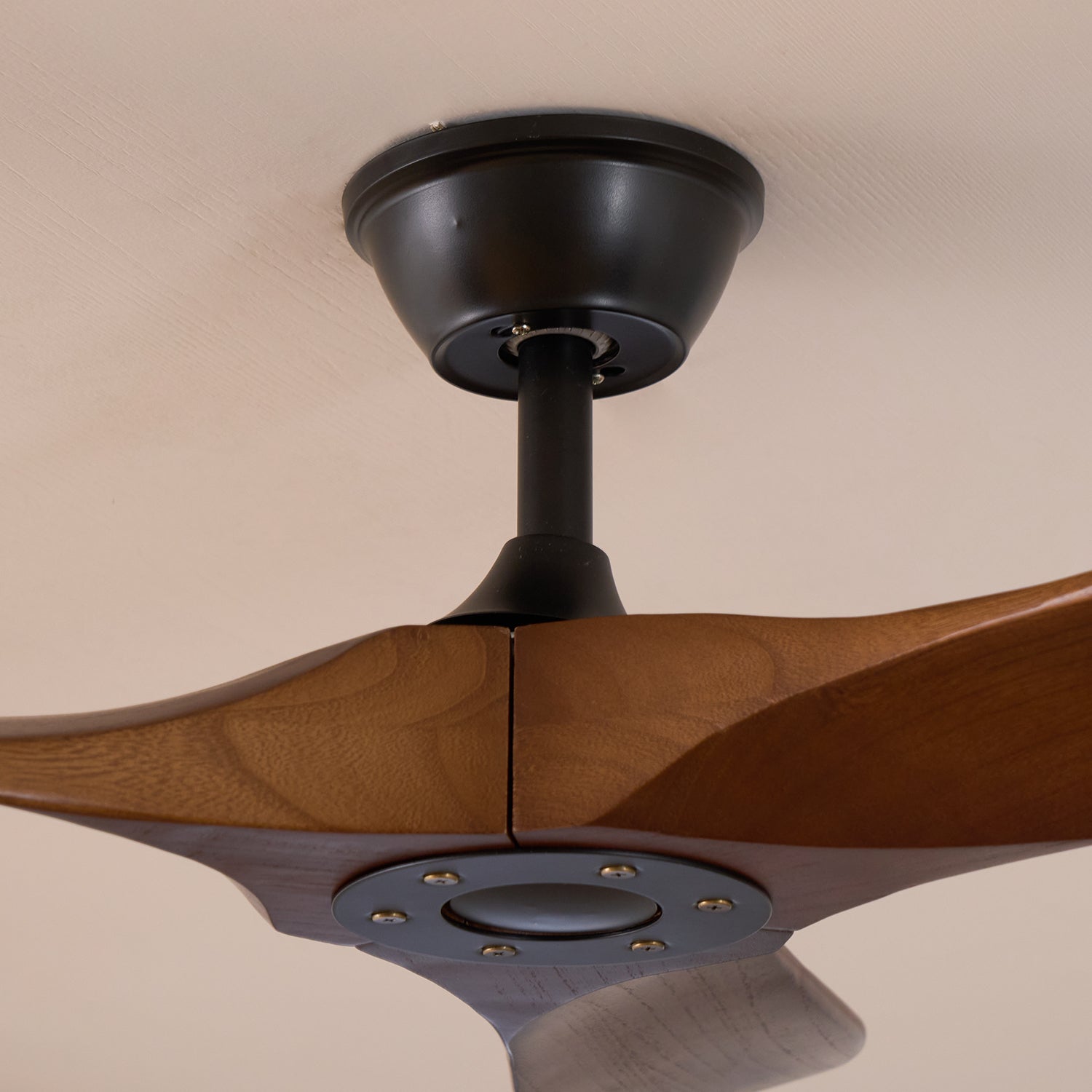 Modern 3-Blade Wooden Ceiling Fan