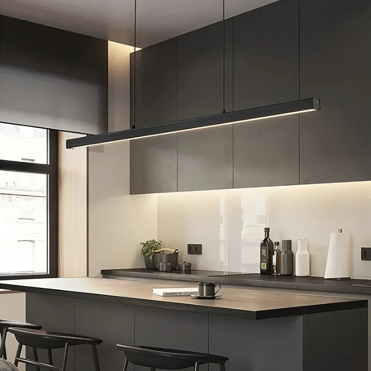Linear Minimalistic Pendant Light