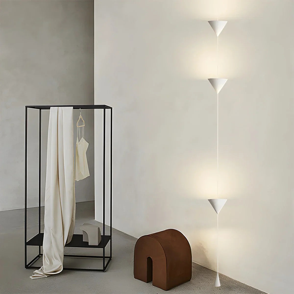 Floor to Ceiling Lamp