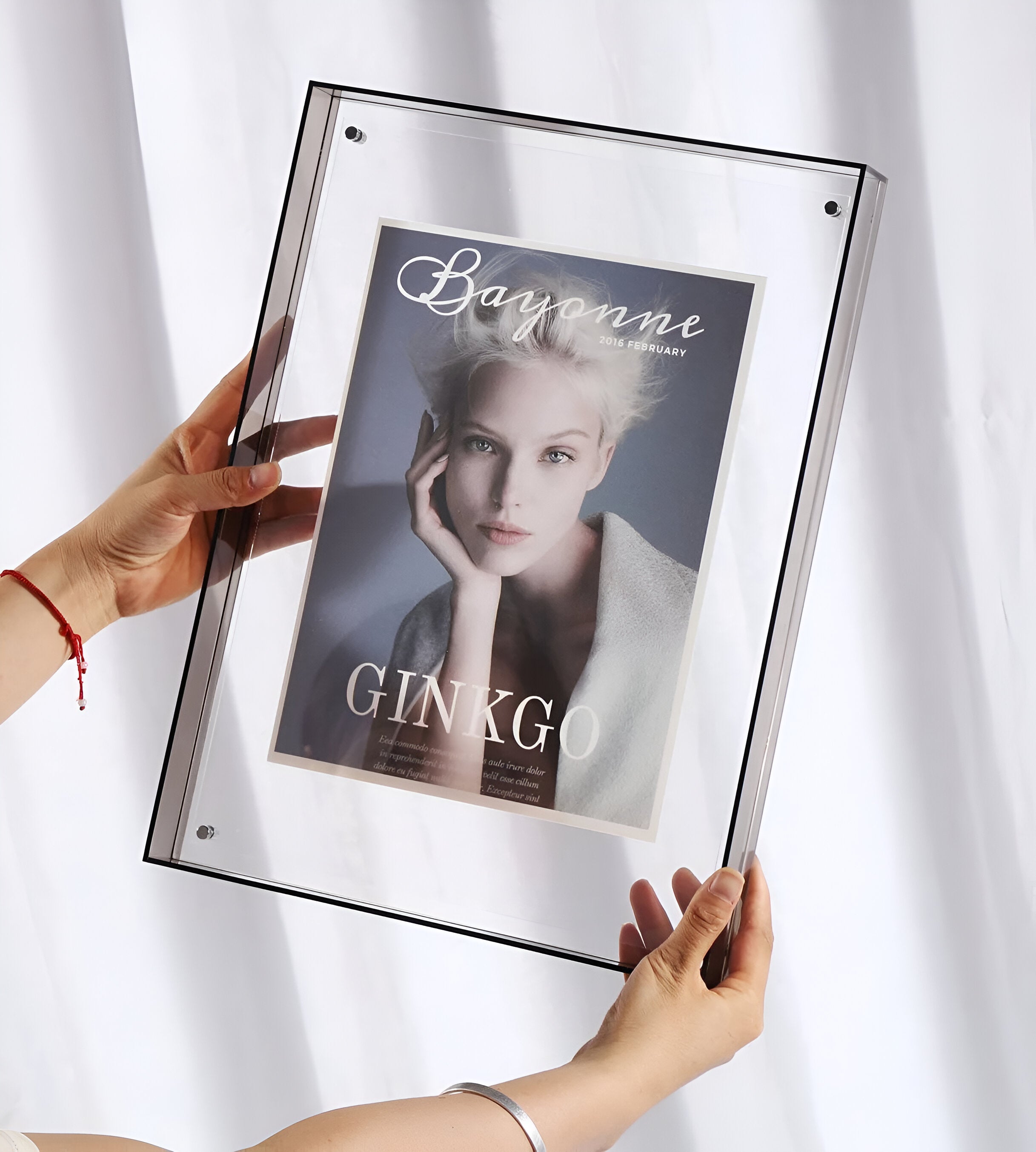 Modern Acrylic Photo Frame – Borderless Transparent Picture Frame