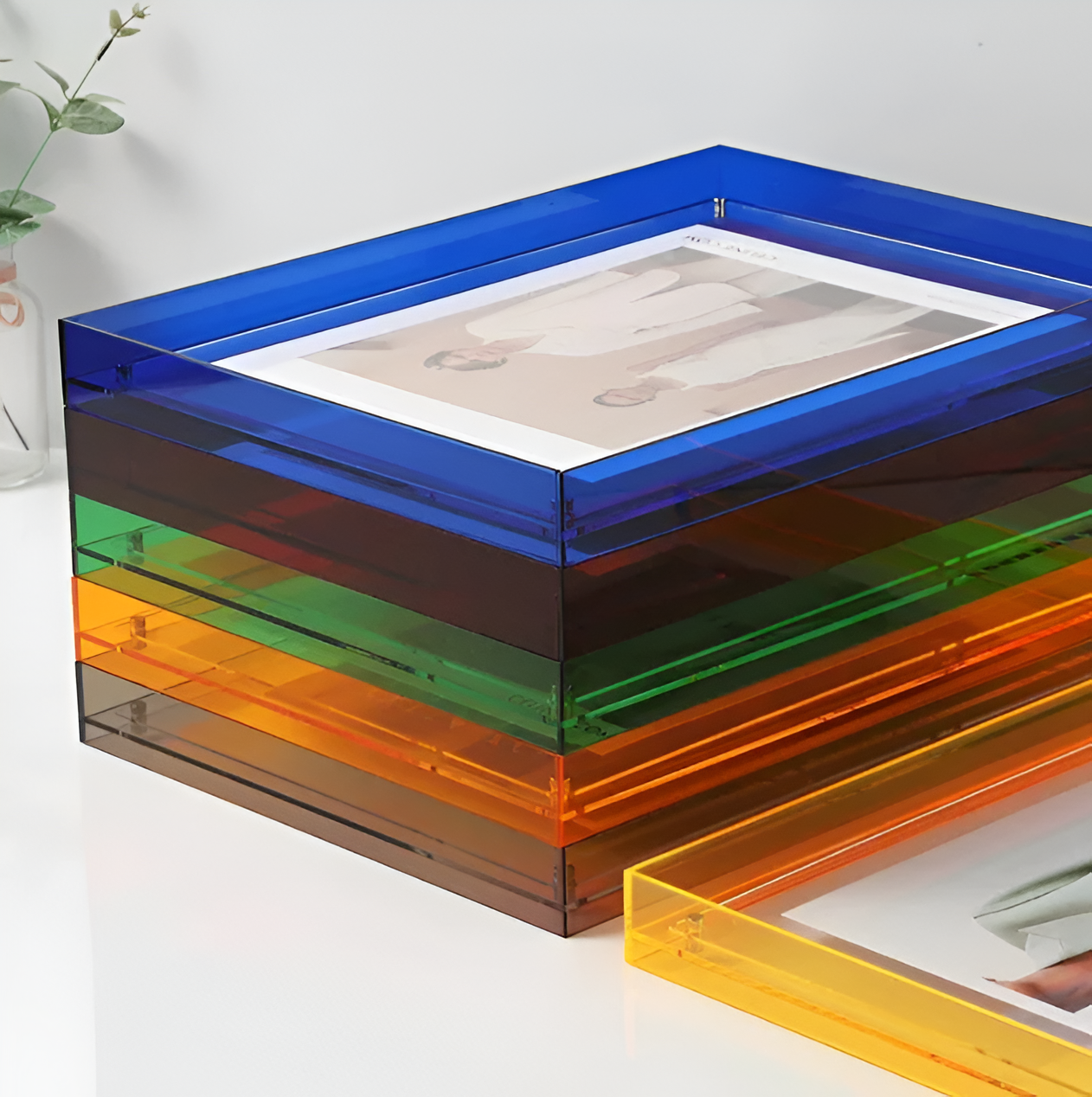 Modern Acrylic Photo Frame – Borderless Transparent Picture Frame