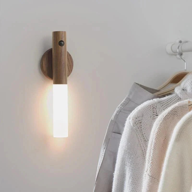 Versatile Saber Wall Lamp