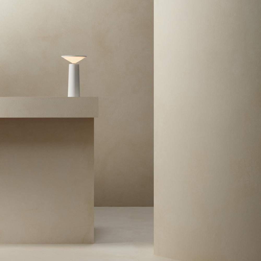 Table Lamp - Dimmable & Modern