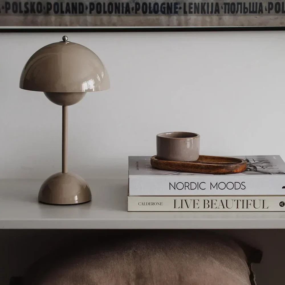 Dome Table Lamp - Minimalist Mushroom Silhouette Light
