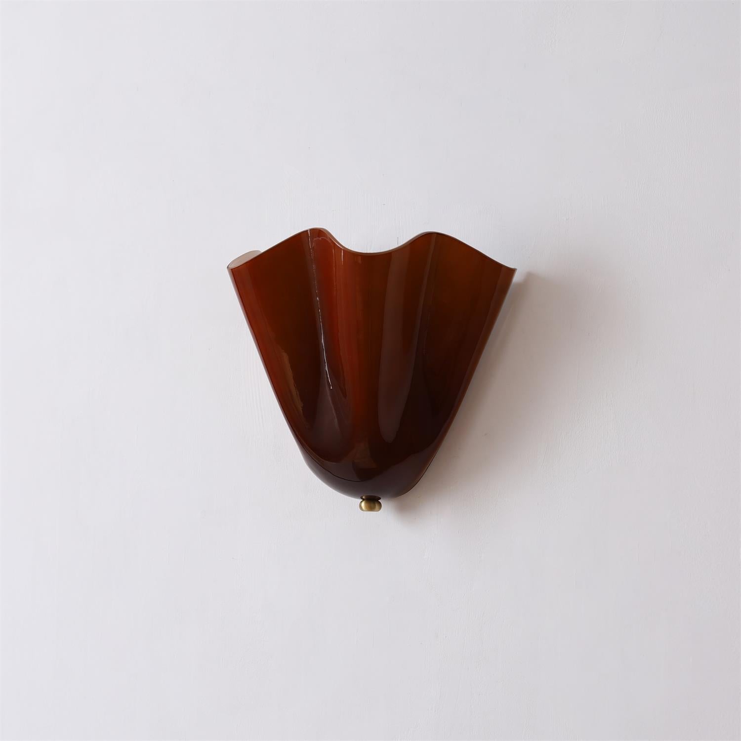 Leaf Wall Lamp - Decorative Botanical Metal Sconce