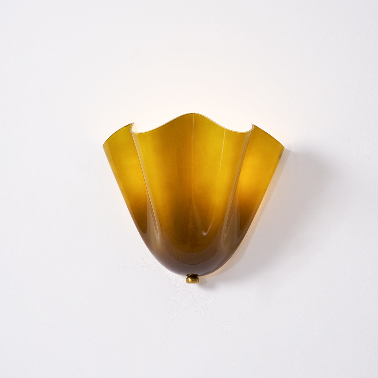 Leaf Wall Lamp - Decorative Botanical Metal Sconce