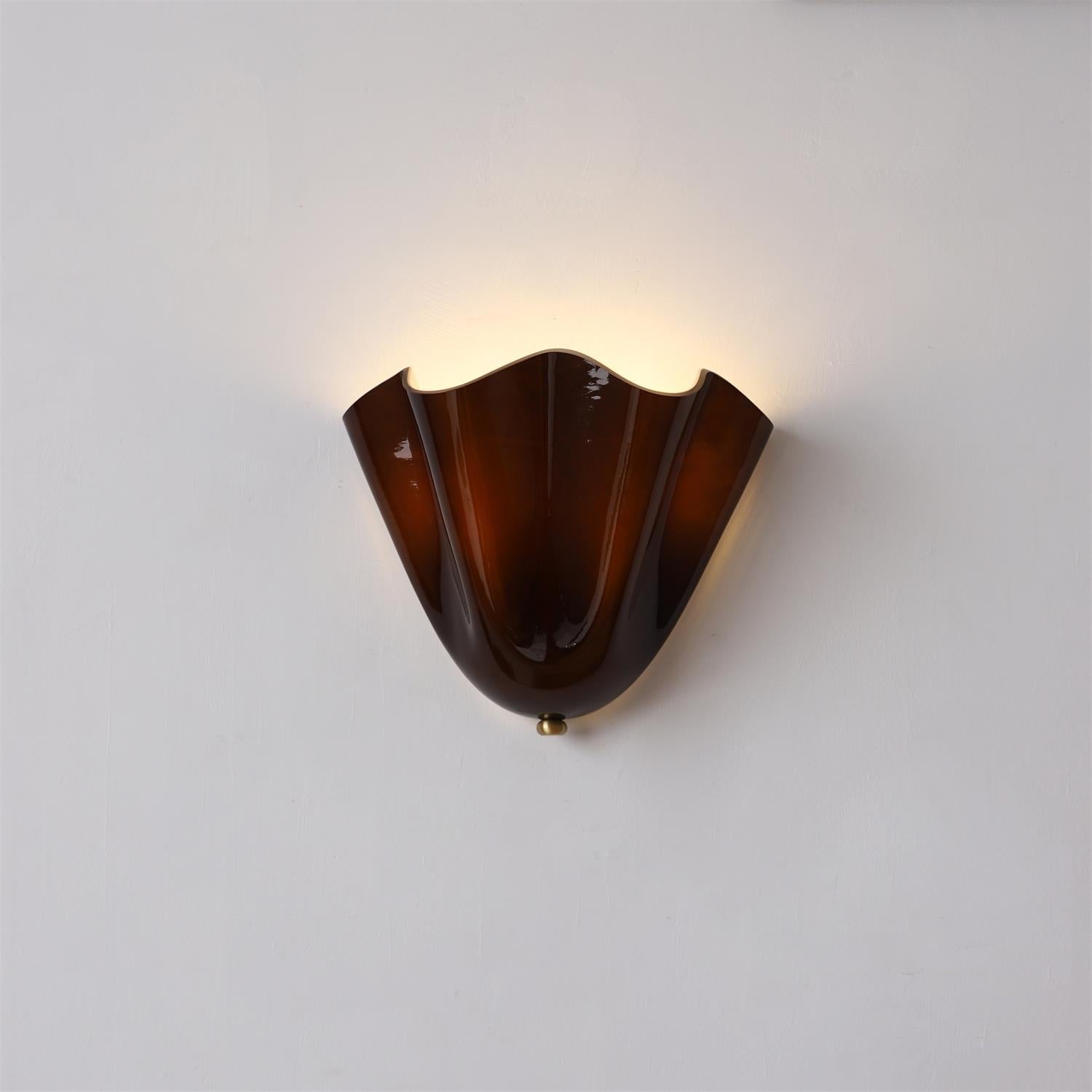 Leaf Wall Lamp - Decorative Botanical Metal Sconce