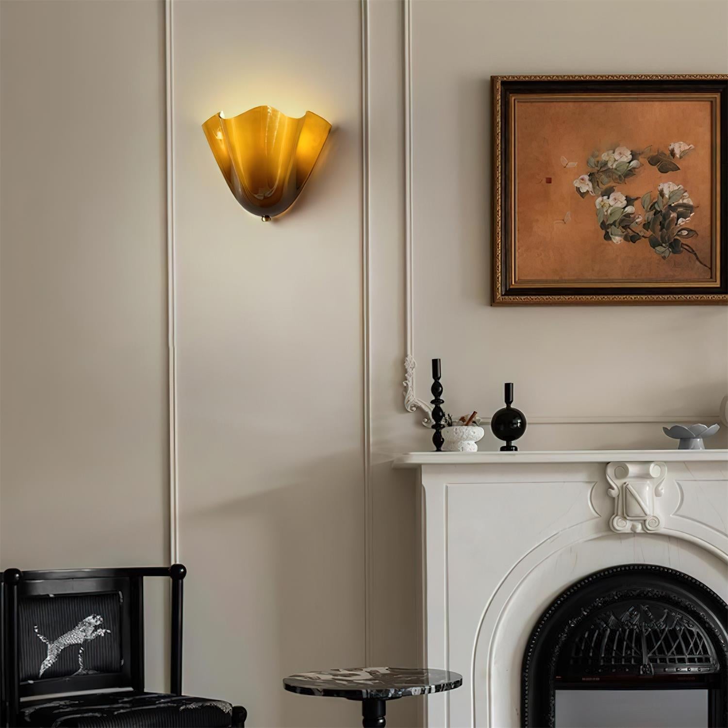Leaf Wall Lamp - Decorative Botanical Metal Sconce