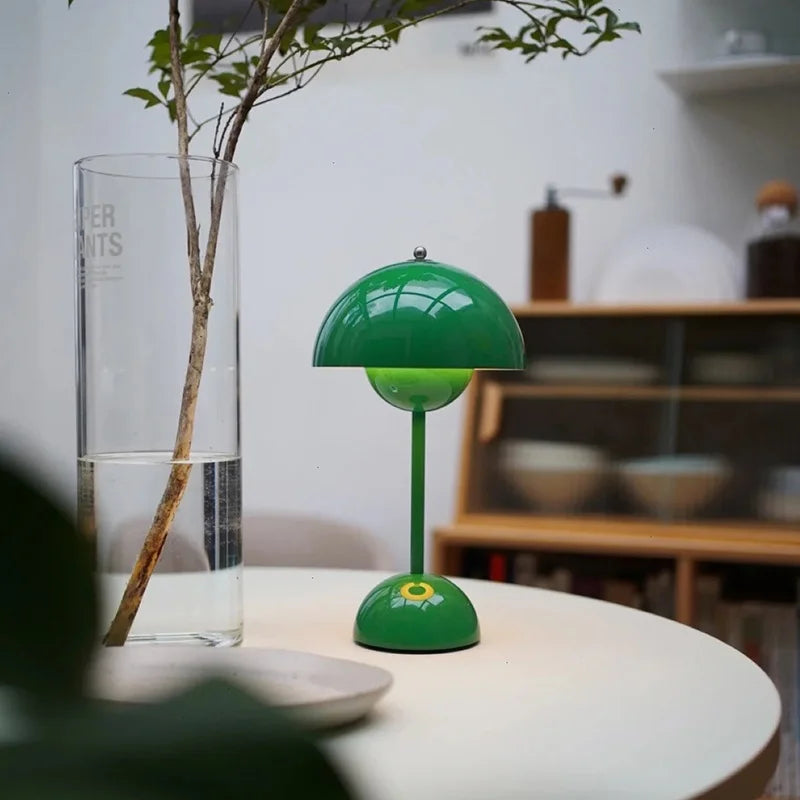Dome Table Lamp - Minimalist Mushroom Silhouette Light