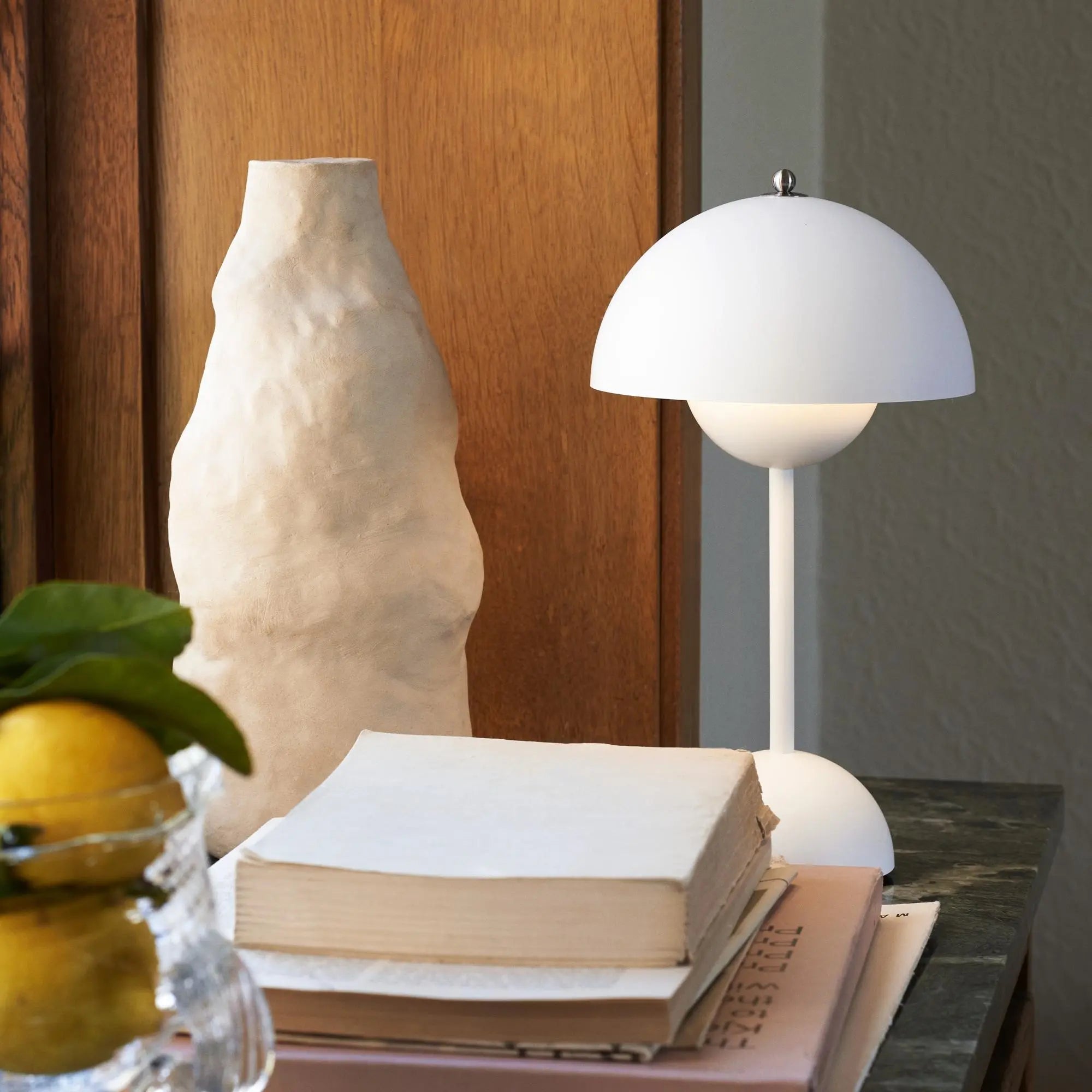 Dome Table Lamp - Minimalist Mushroom Silhouette Light