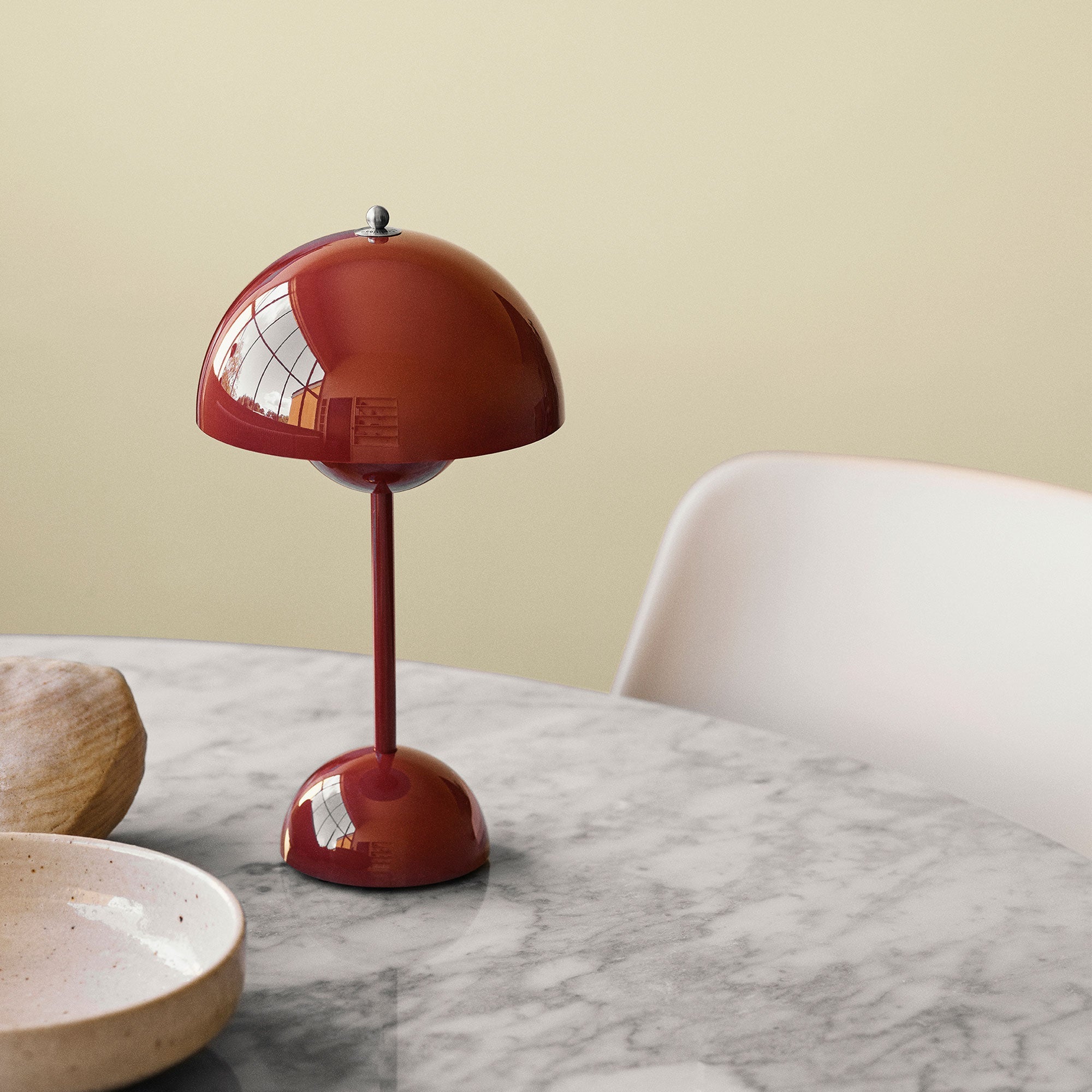 Dome Table Lamp - Minimalist Mushroom Silhouette Light