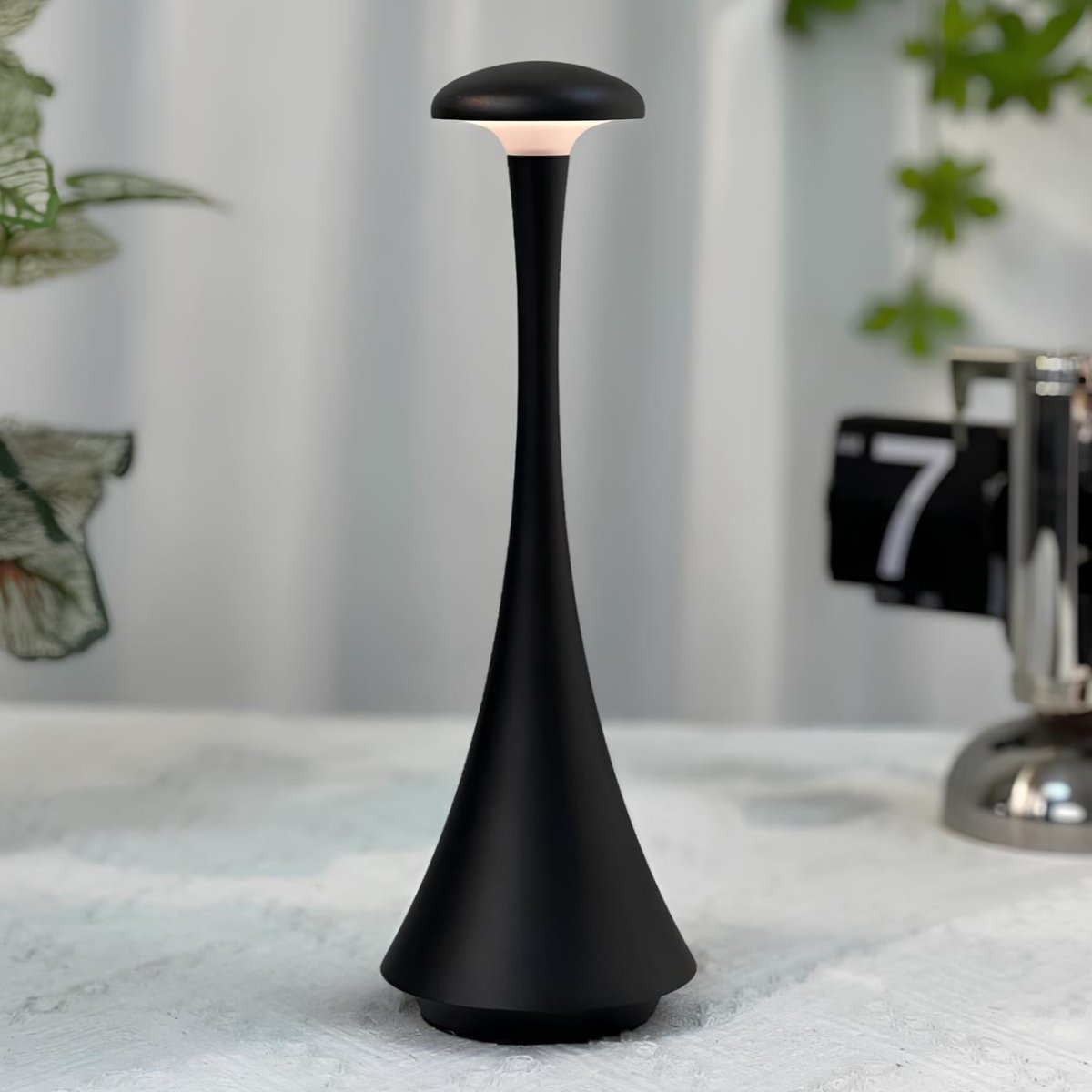 Minimalist Table Lamp - Modern Bedside Nightstand Light
