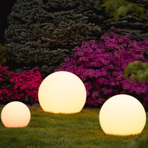 Outdoor Garden Sphere Lamps