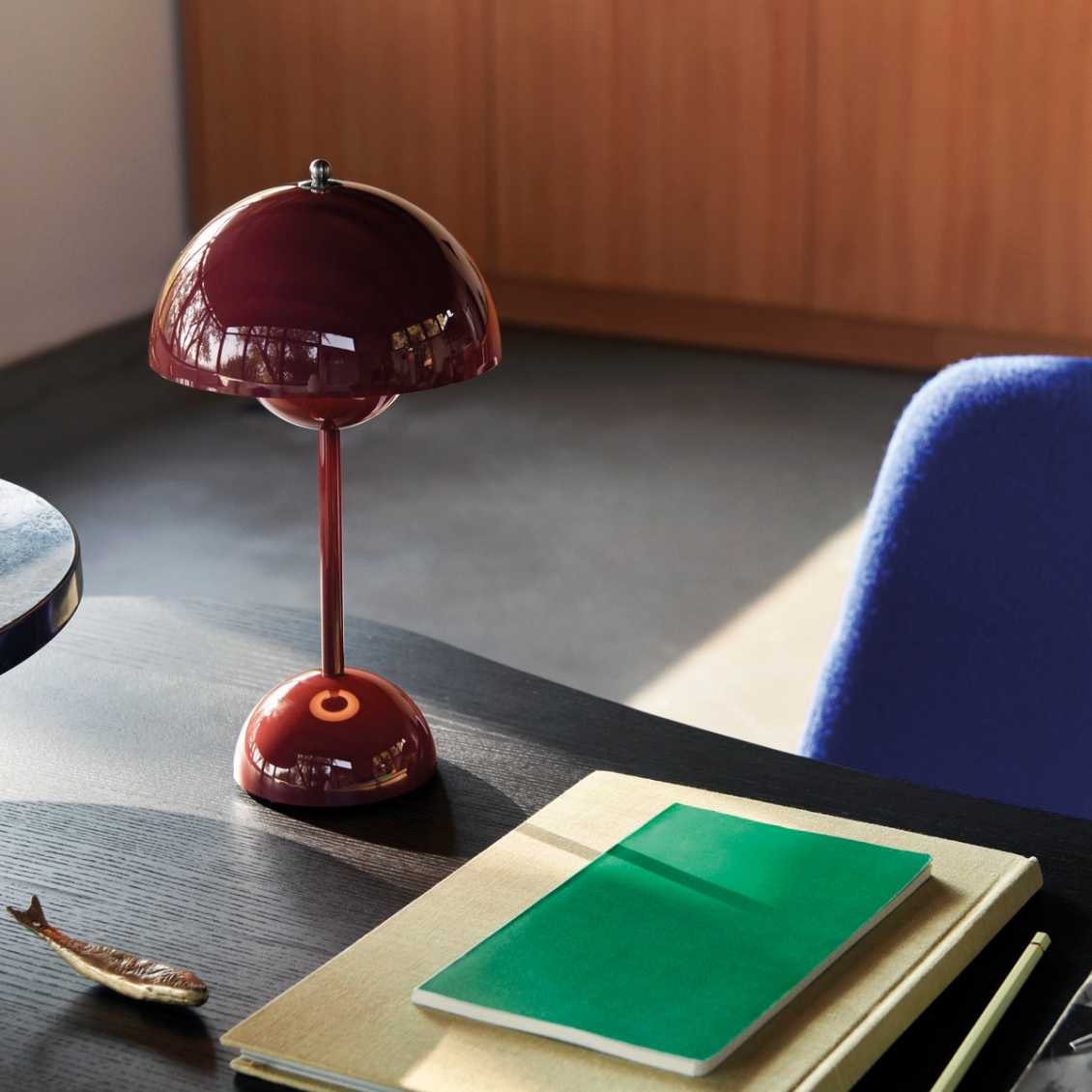 Dome Table Lamp - Minimalist Mushroom Silhouette Light