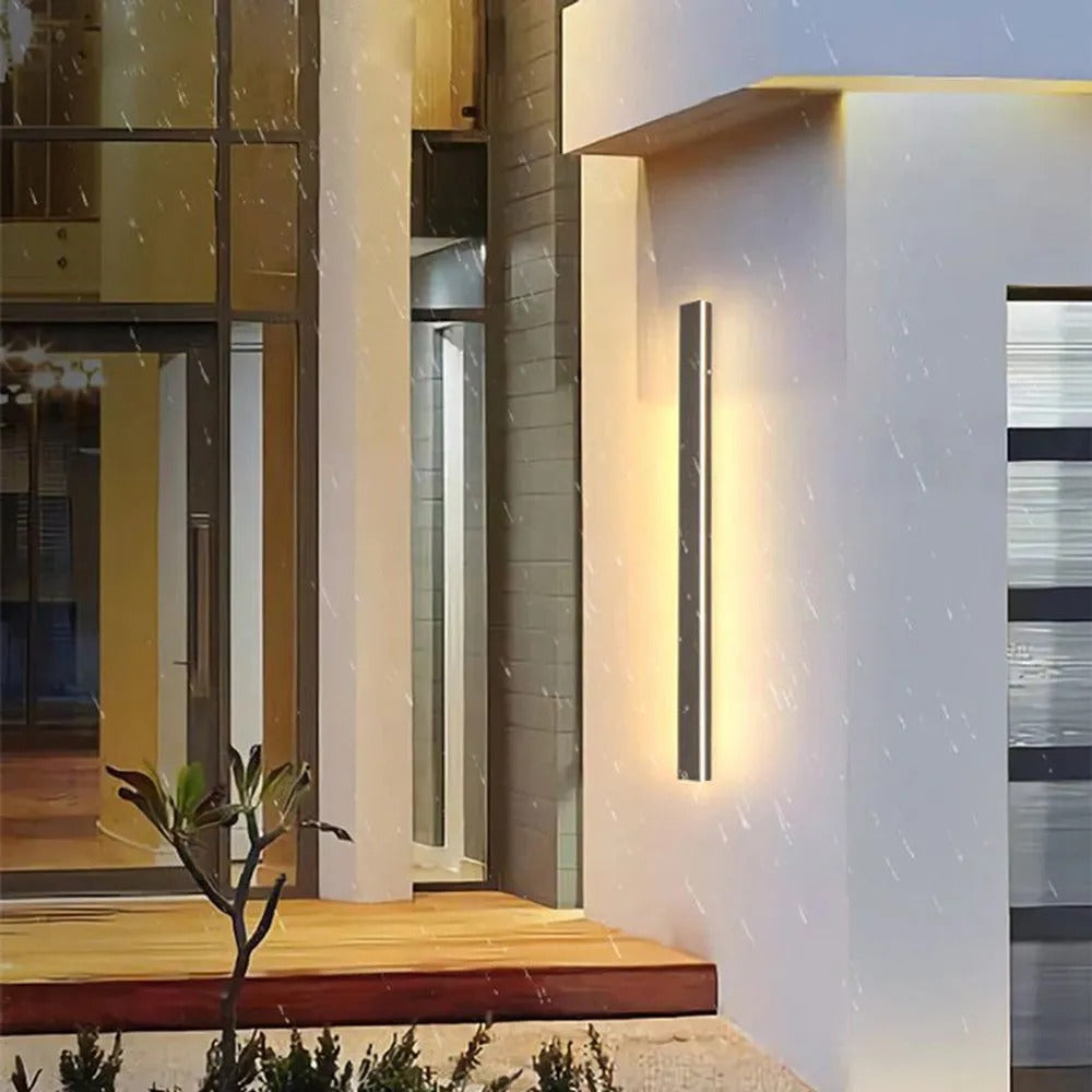 Edge modern linear outdoor wall lamp – metal and acrylic