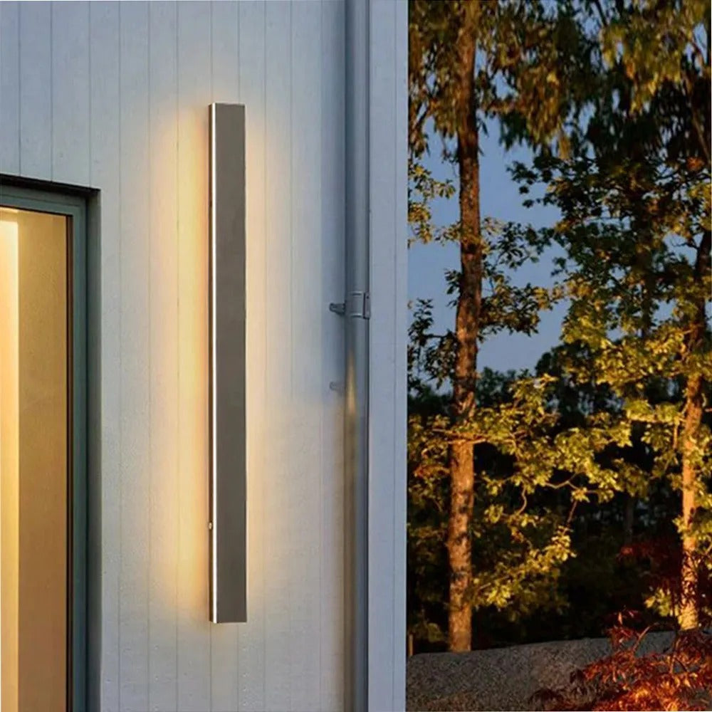 Edge modern linear outdoor wall lamp – metal and acrylic