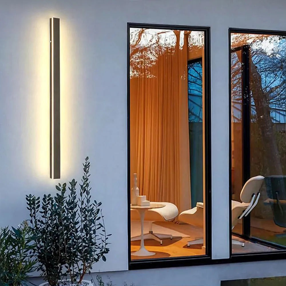 Edge modern linear outdoor wall lamp – metal and acrylic